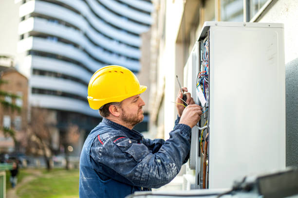 Best Circuit Breaker Installation and Repair  in Oskaloosa, IA